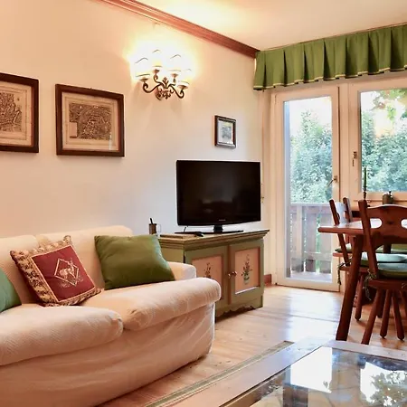 Canguroproperties - Ronco Apartman