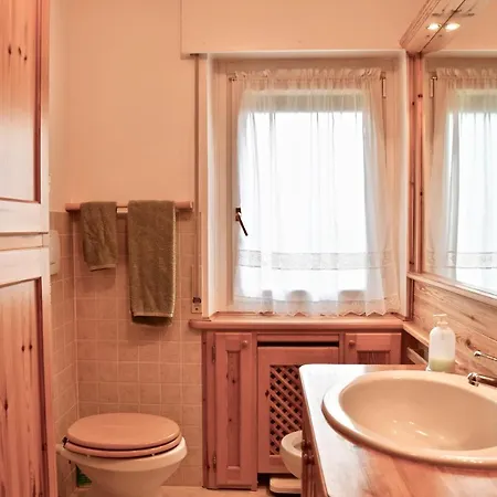 Canguroproperties - Ronco Apartman *
